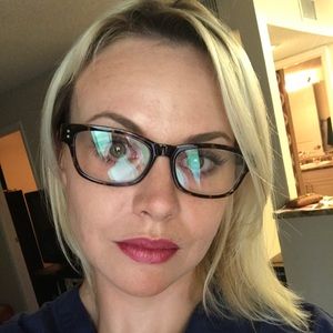 Meet your Posher, Alisa